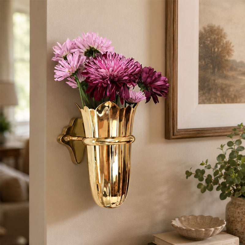 Luxury Wall-Mounted Vase — An Elegant And Space-Saving Floral Display