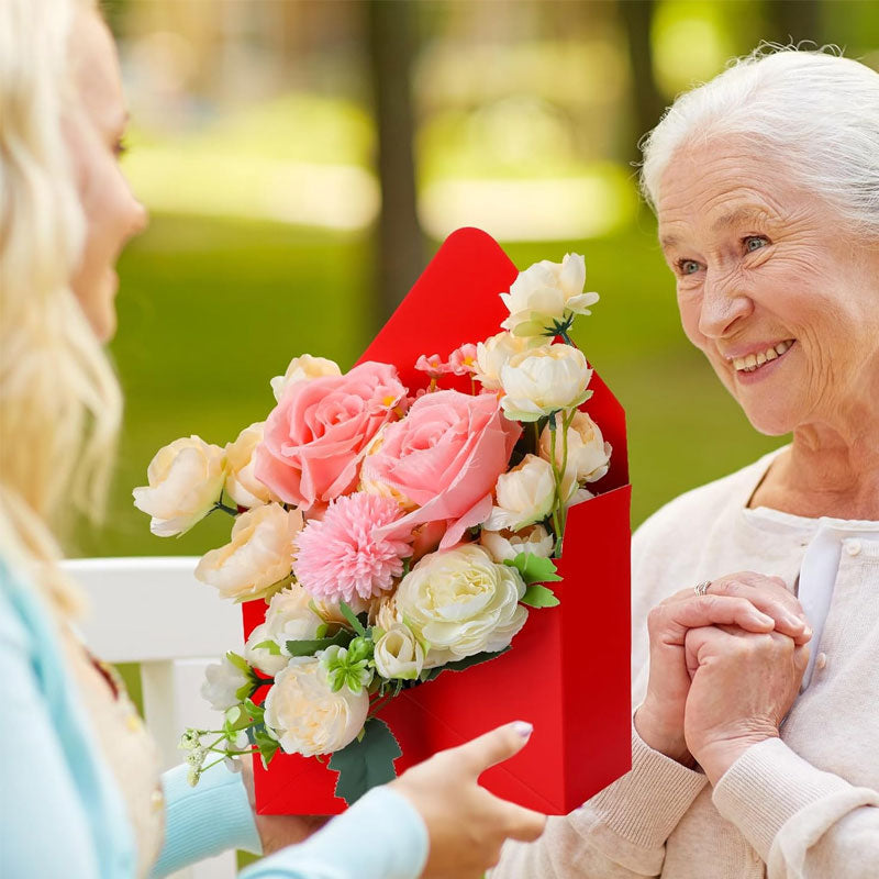 🎁 Elegant Gift Box with Card Holder