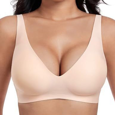 Seamless and underwired bra