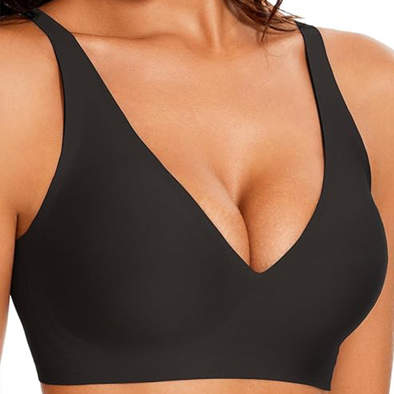 Seamless and underwired bra